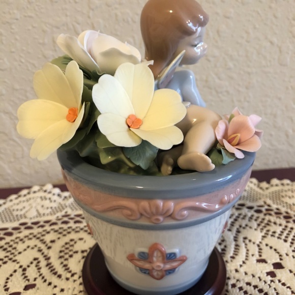 Lladró “Butterfly Fantasy” - Picture 4 of 9